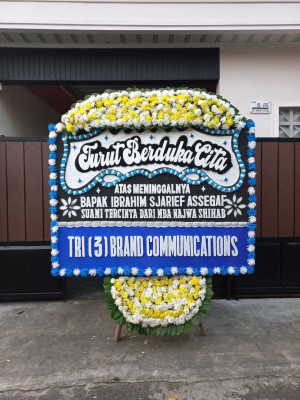 Papan Bunga Duka di Bomakia